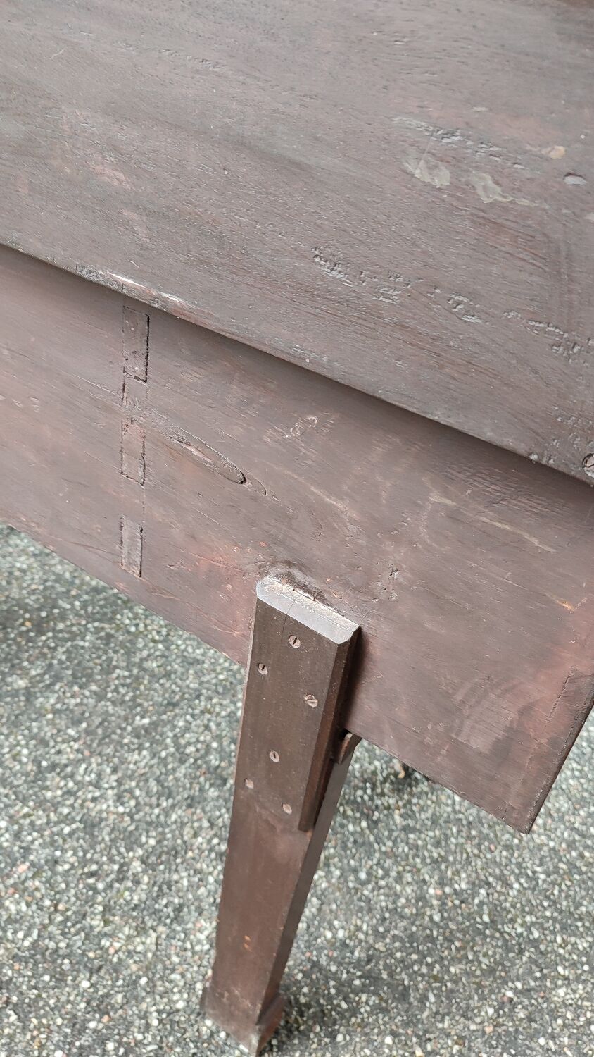 Bureau a caissons style colonial anglais