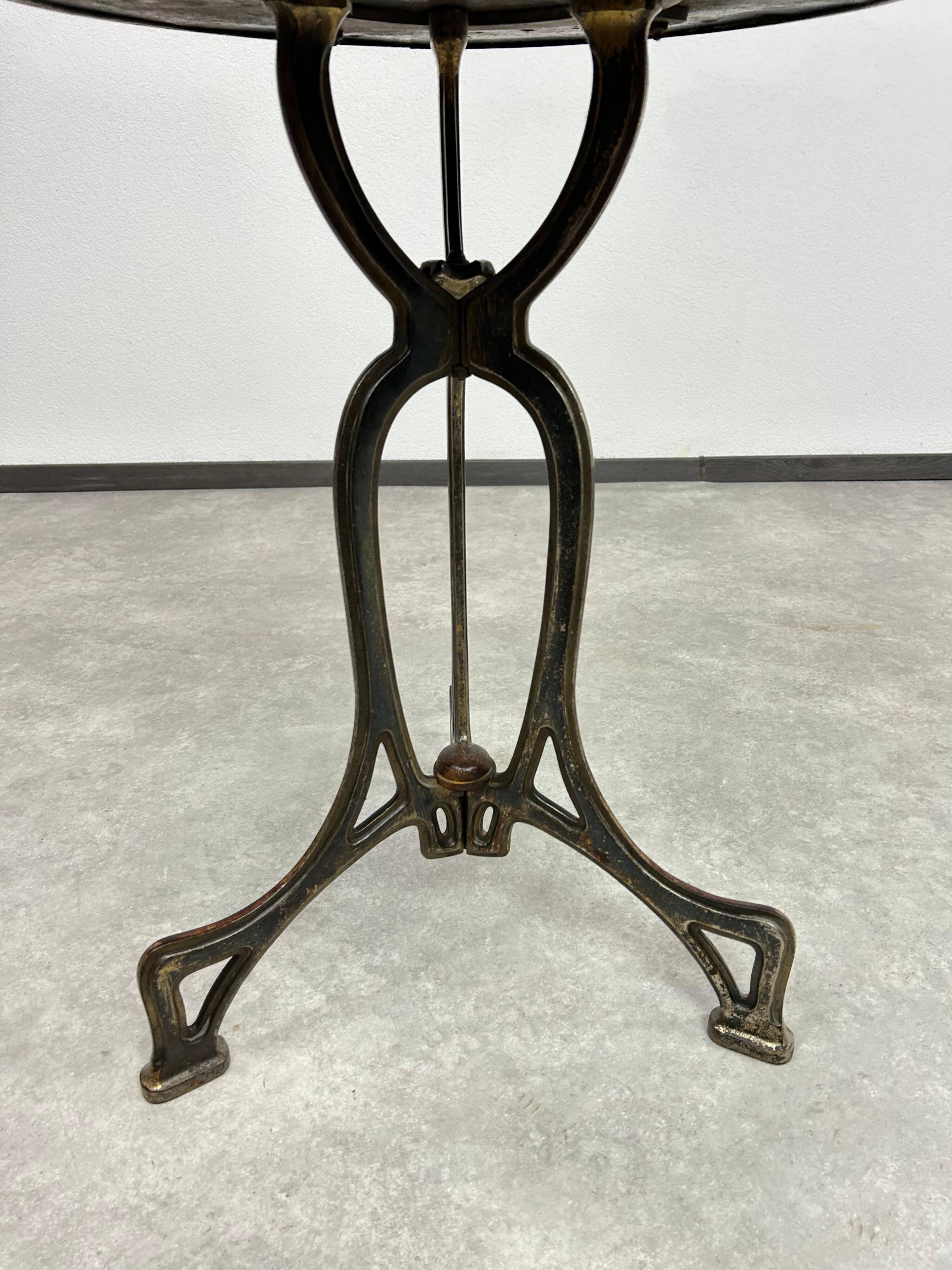 Jugendstil coffee table