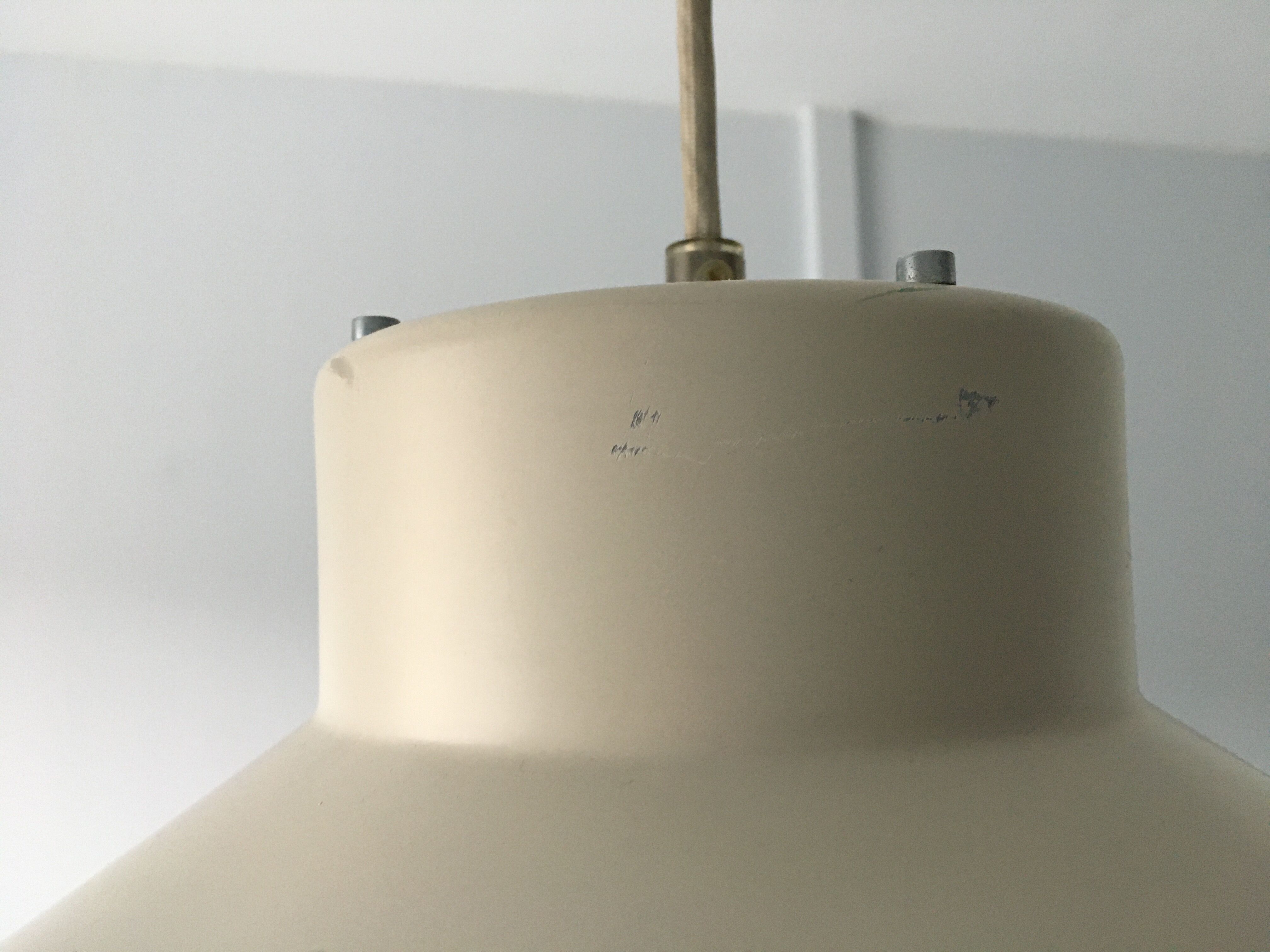 Scandinavian suspension Louis Poulsen, 80s