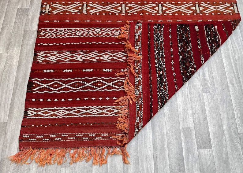 Old Zemmouri Kilim, Faltwoven Berber Rug, Handmade Moroccan Carper, Home Decor