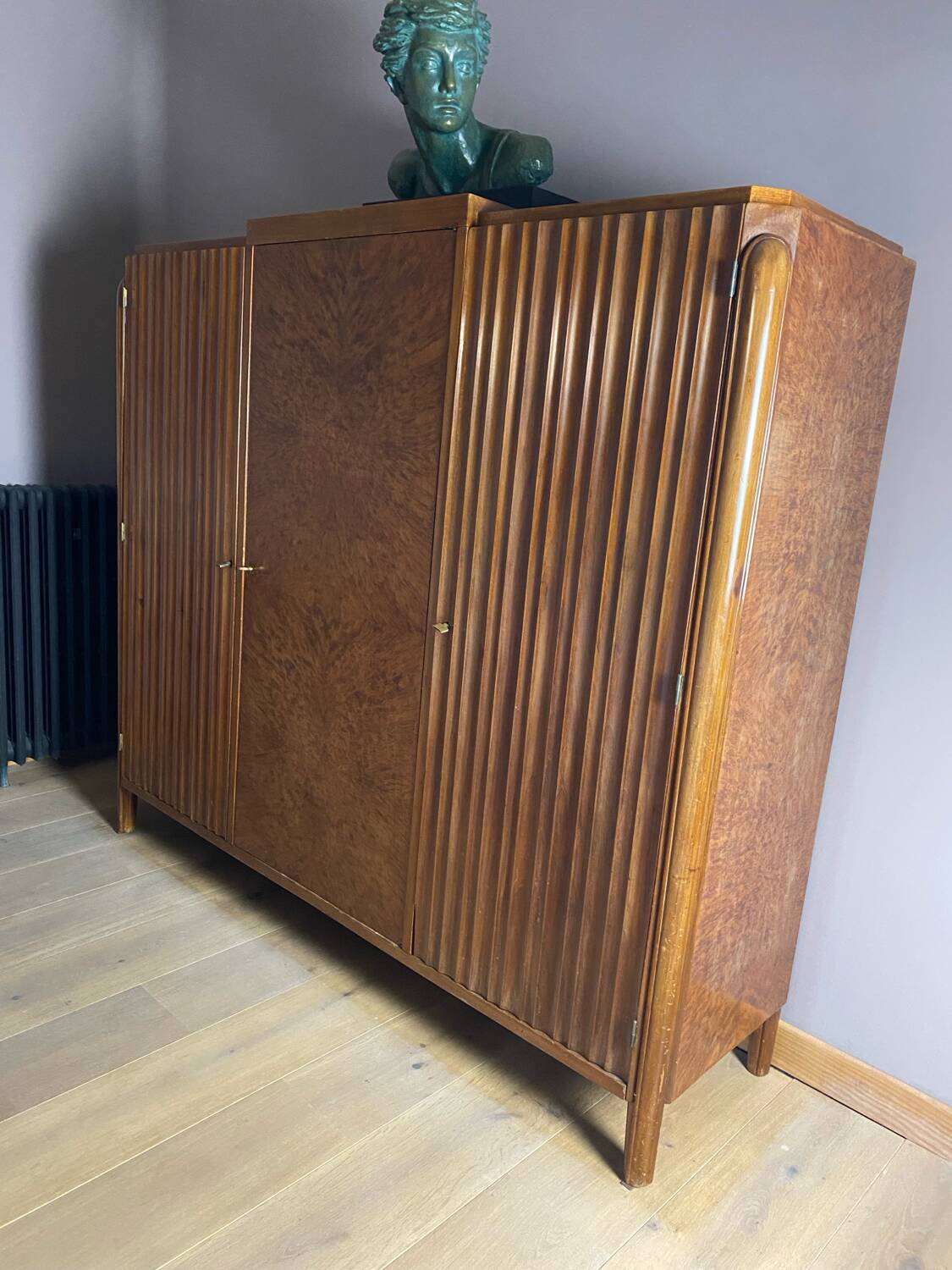 Art Deco 3-door wardrobe