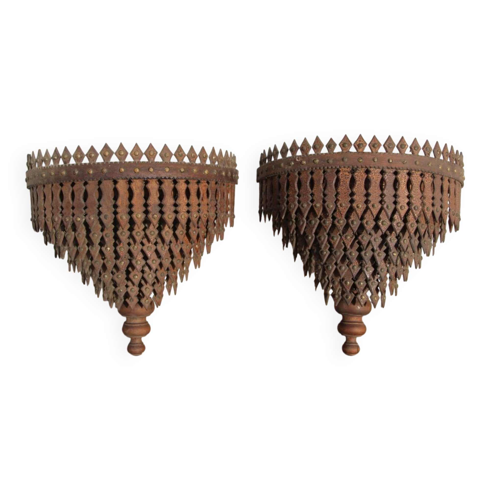 Pair of wall consoles "tramp art"
