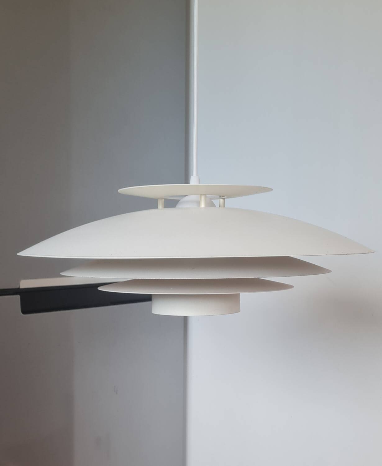 Scandinavian pendant light "Jeka" white 1970