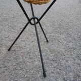 Wicker worker