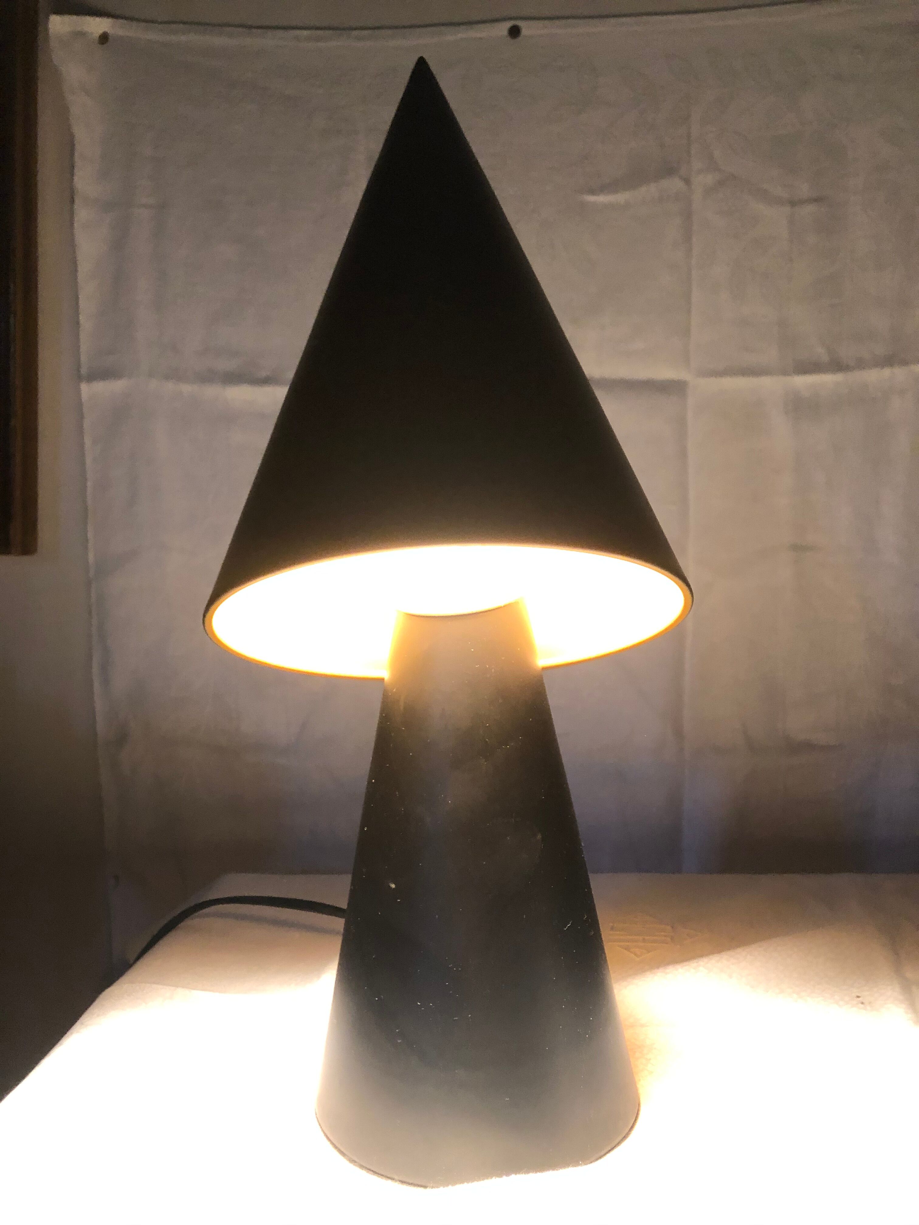 Black double cone lamp