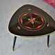 Table basse tripode compas design graphique 60s