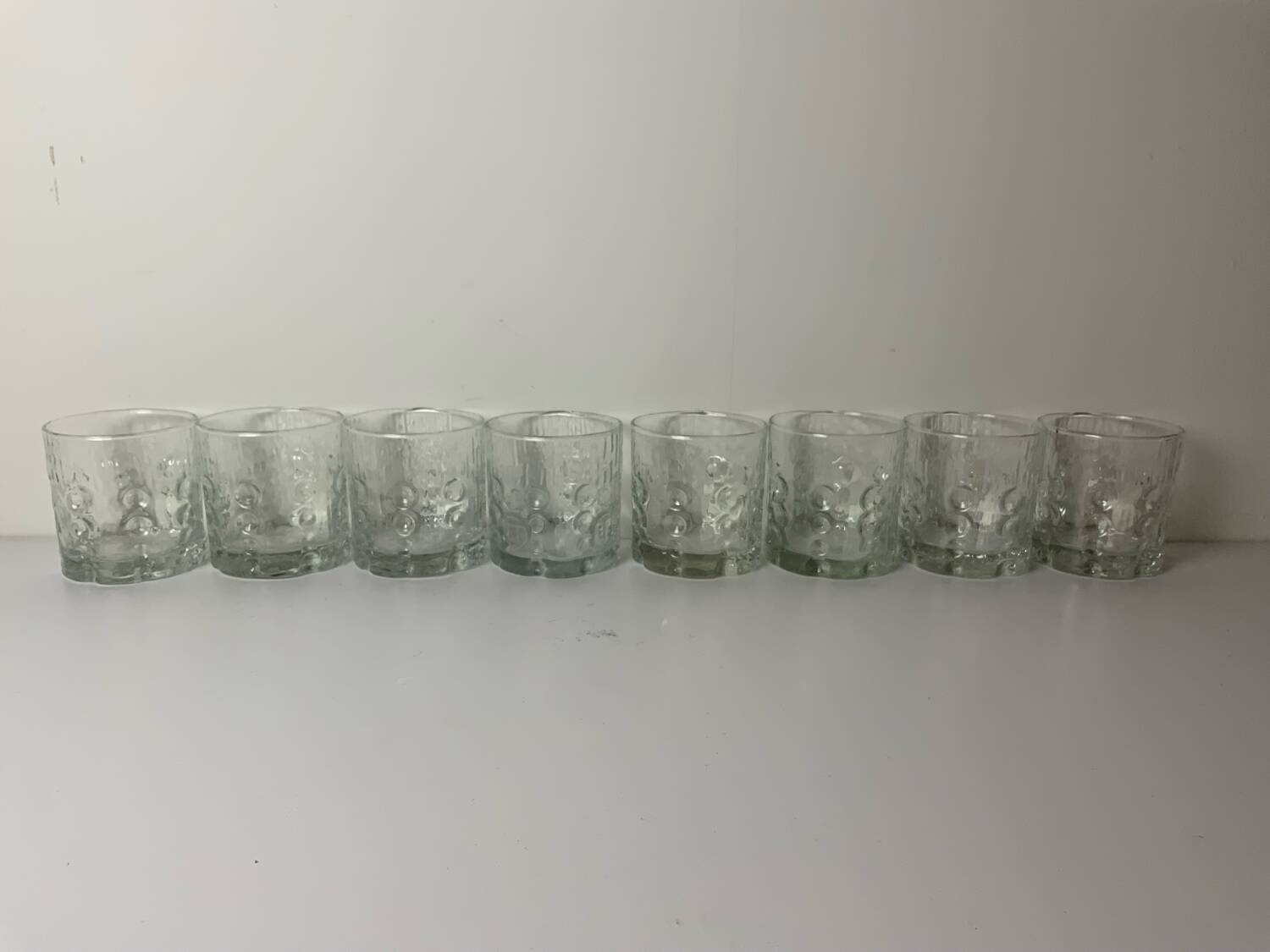 8 verres vintage