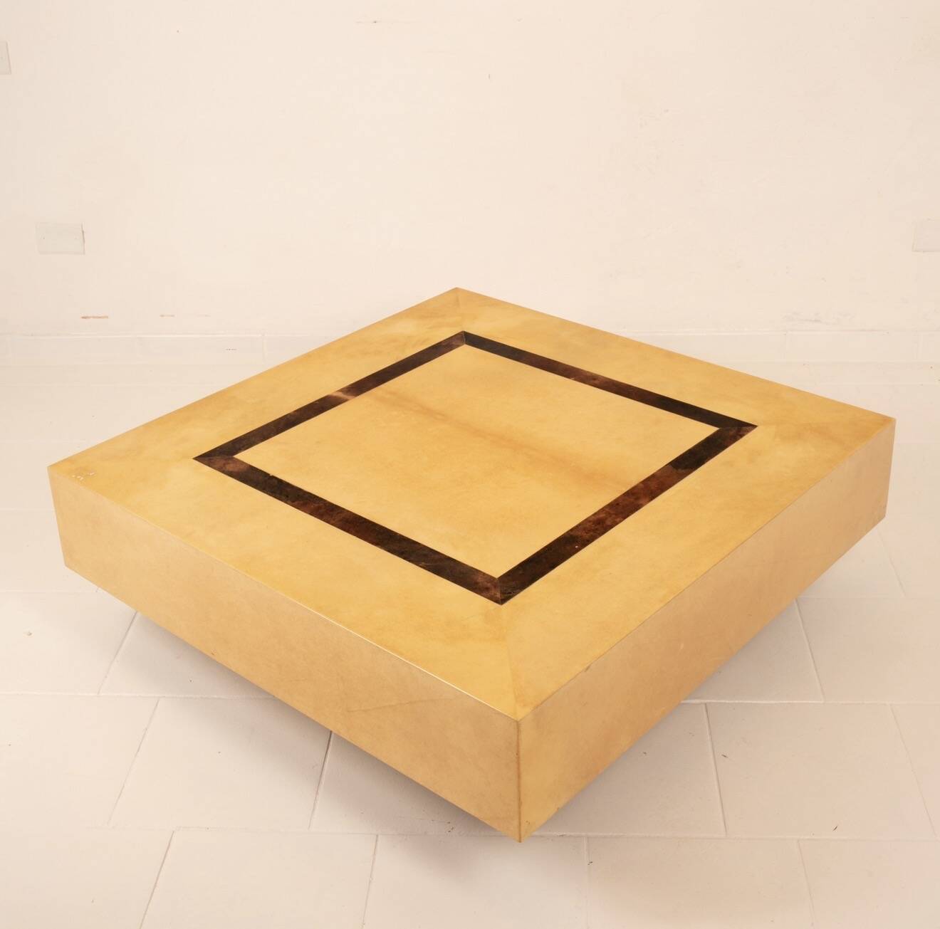 Table basse nucci valsecchi pour tura milano 1970 mod 3000d