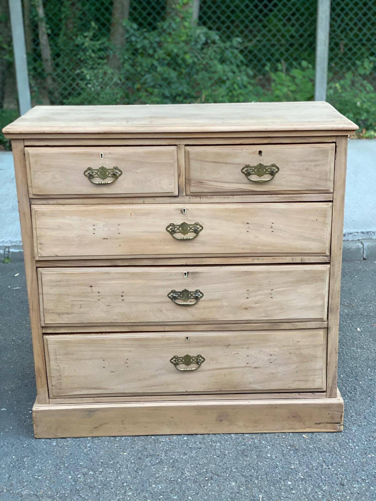 English stripped commode made of solid raw wood from the 19th century.