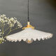 Suspension abat-jour vintage en opaline blanche