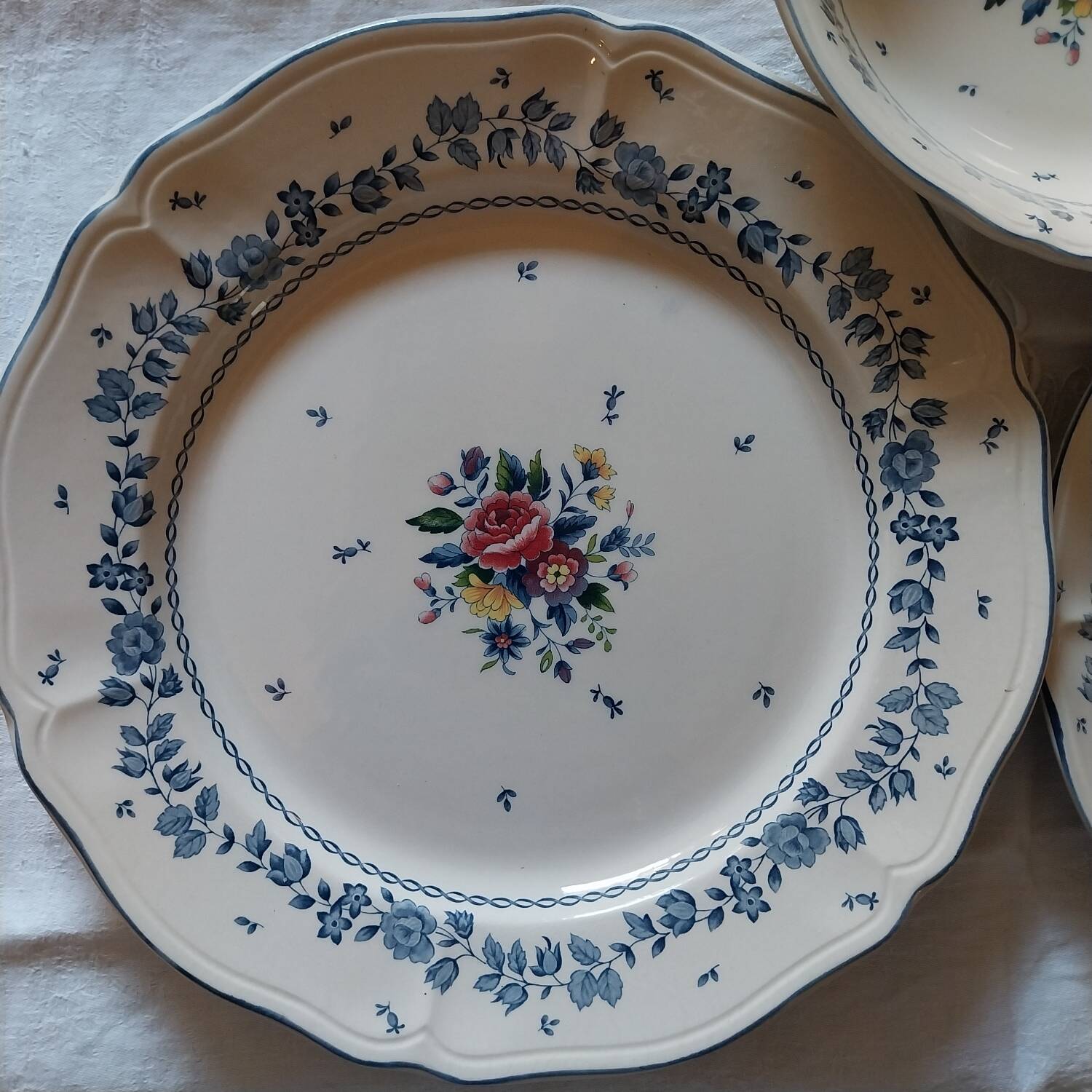 Tablemates Homestead Collection Serving Platters & Salad Bowls