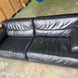 “Midday” leather sofa by Giovanni Offredi for Saporiti Italia 1980