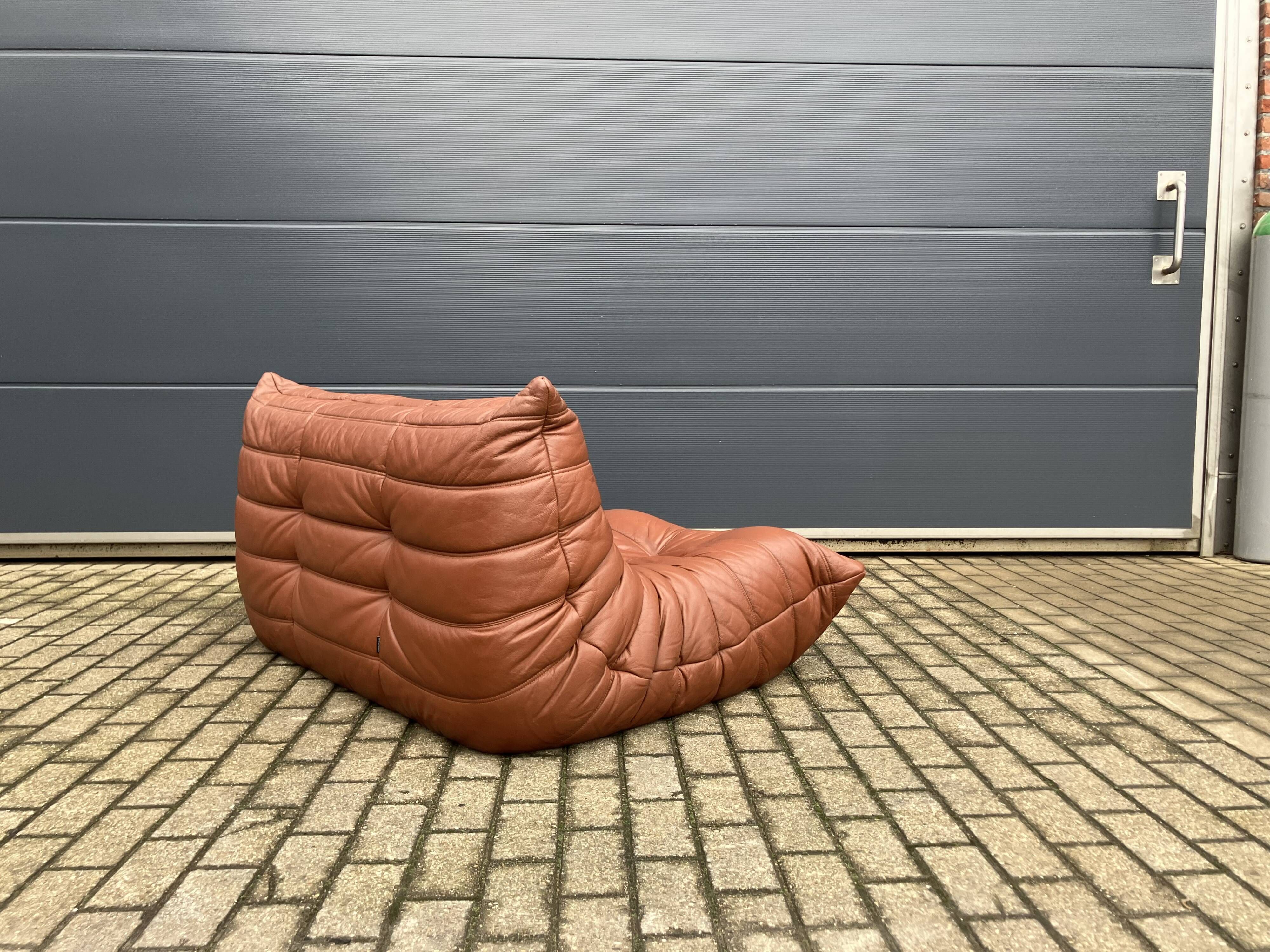 100% original vintage Cognac leather Togo Ligne Roset 2zit