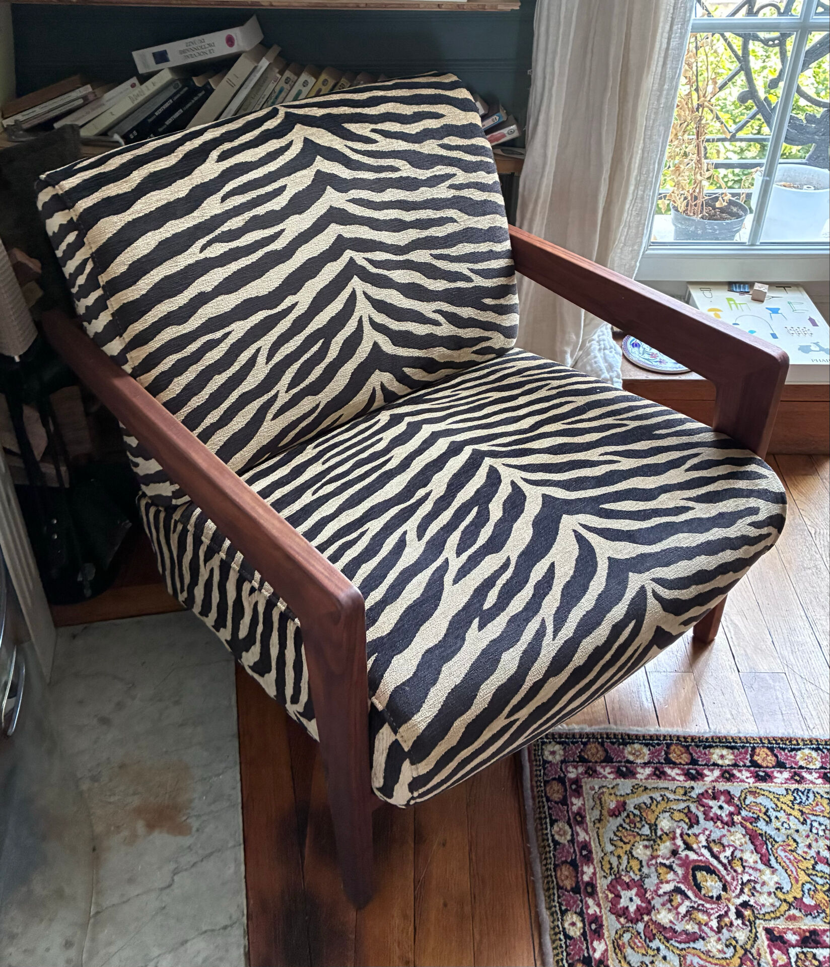 Fauteuil Izag AMPM tissus Jacquard