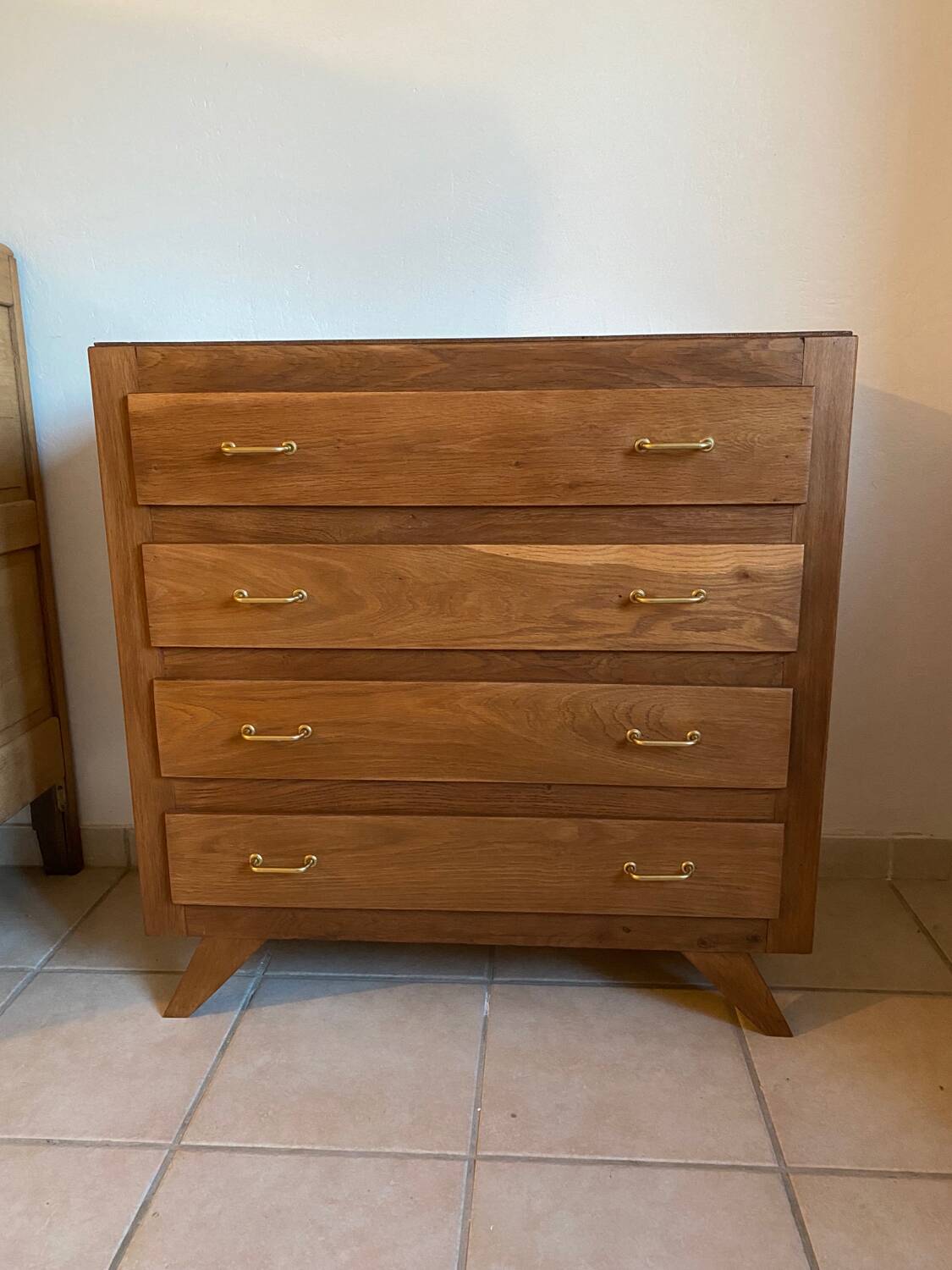 Vintage chest of drawers