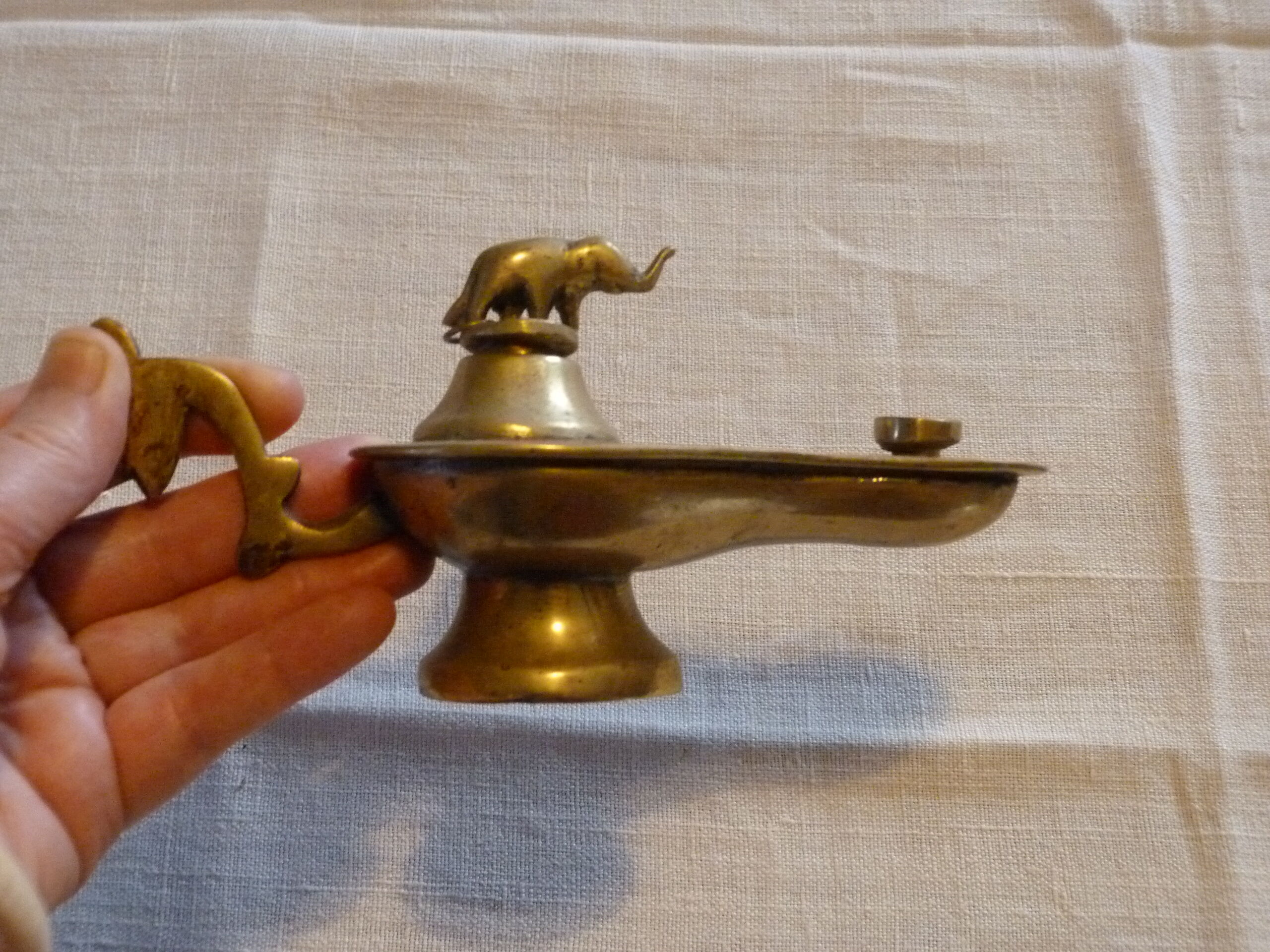 Old oil lamp style Oriental Aladdin copper