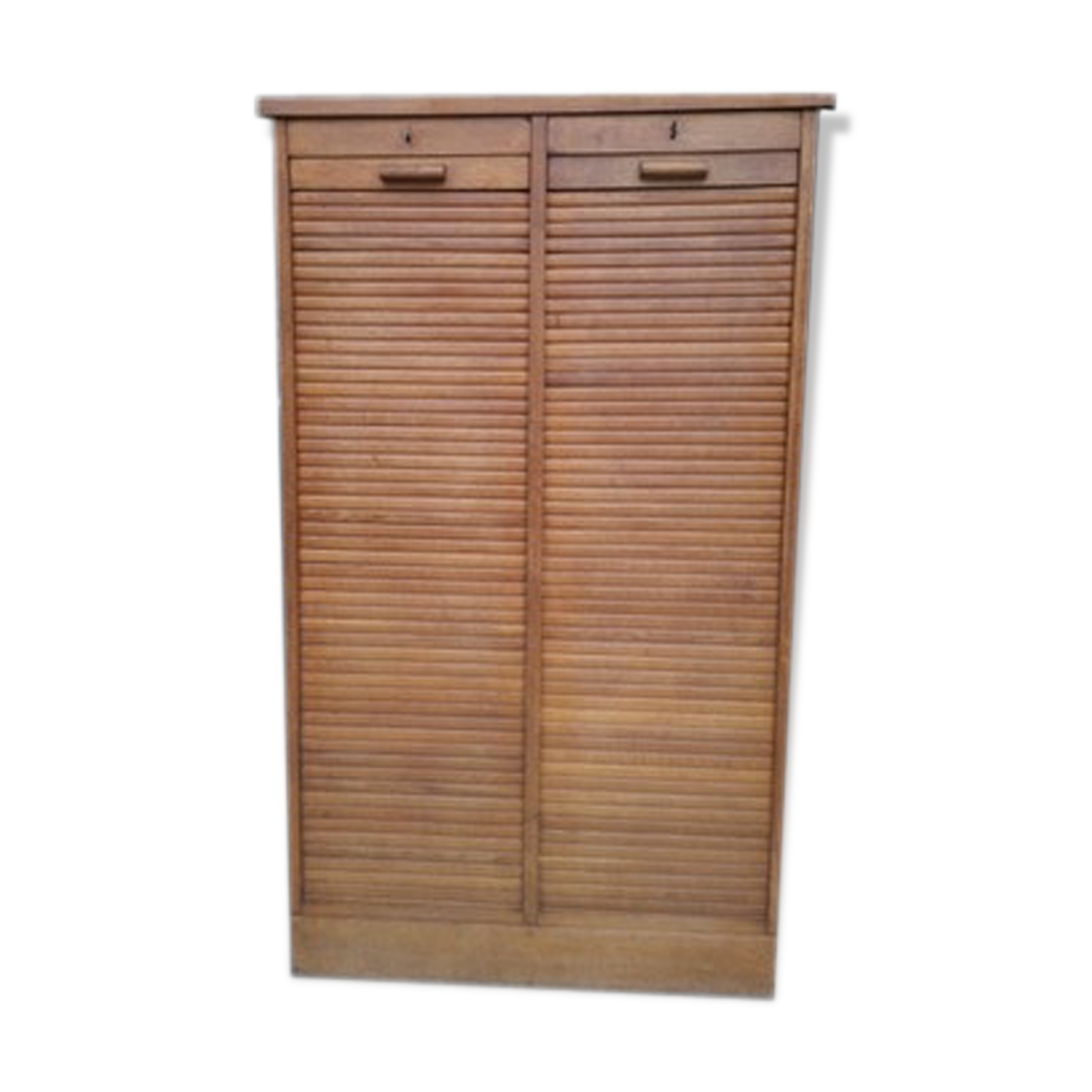 Workbook 2 curtains in oak