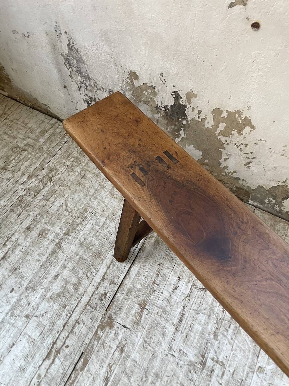 Banc en noyer massif 230 cm