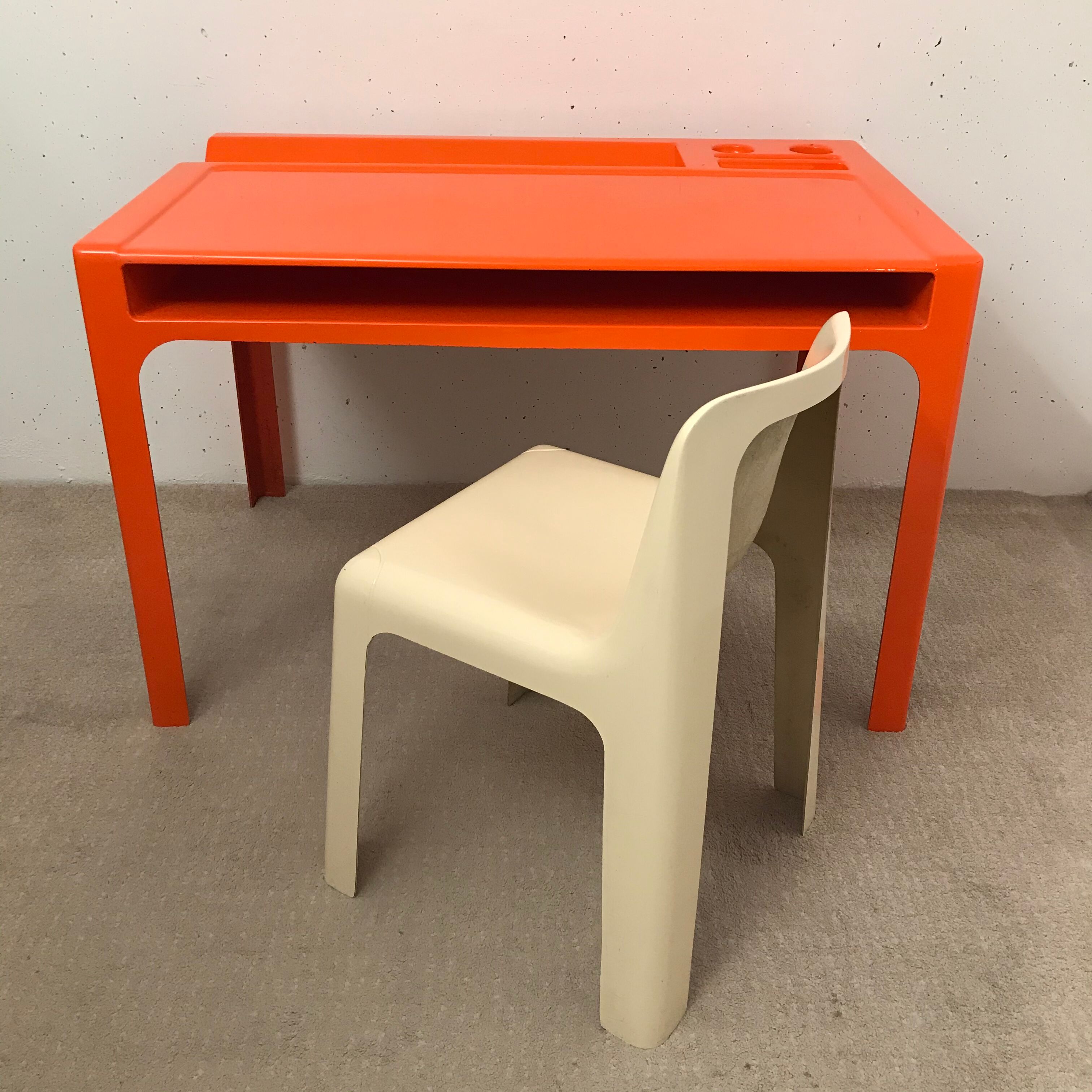 Marc Berthier's Ozoo desk set 1967
