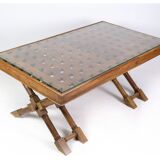 Table basse en bois foncé avec plateau en verre des années 1960