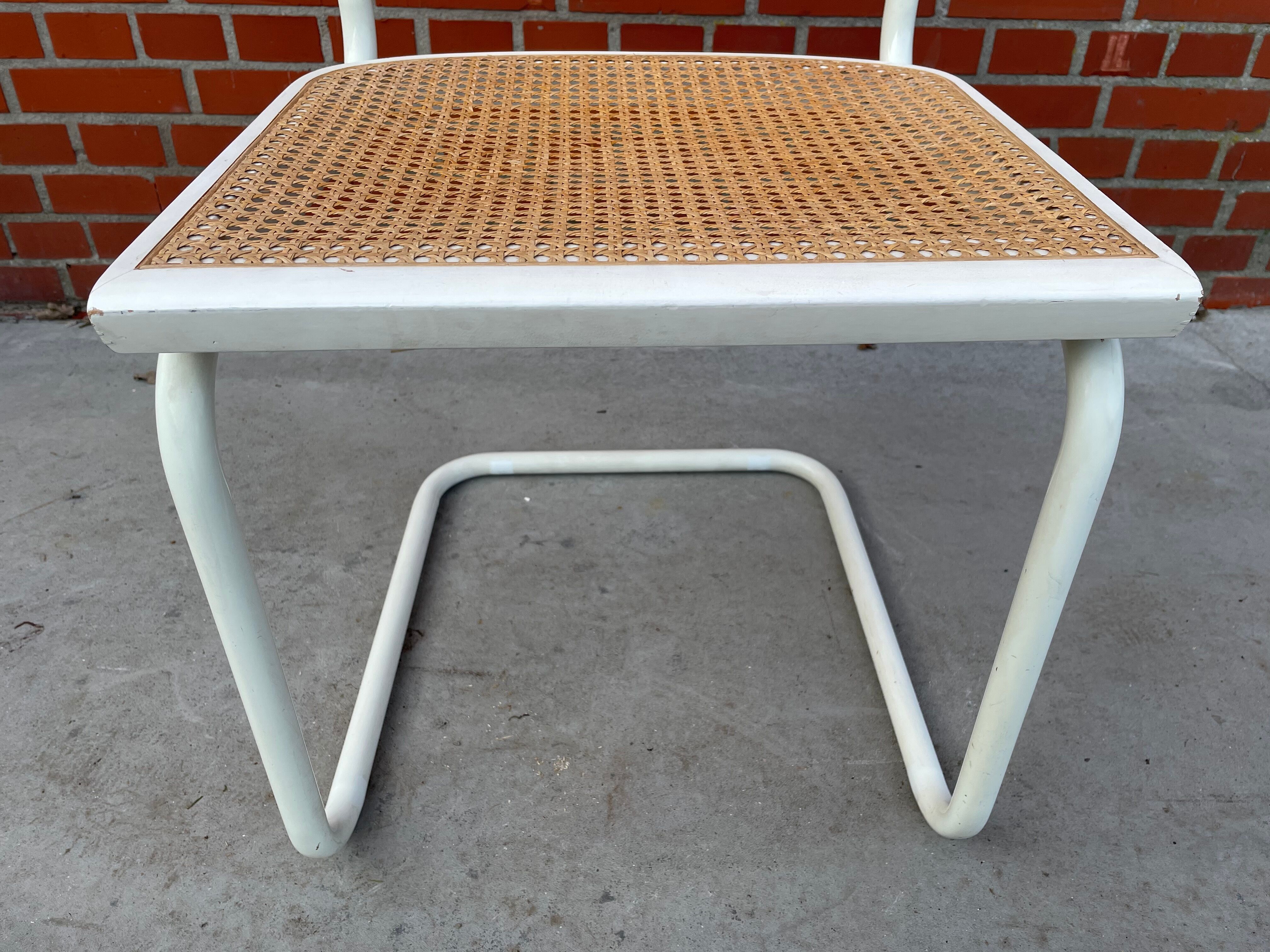 Cesca chair b32 model design Marcel Breuer