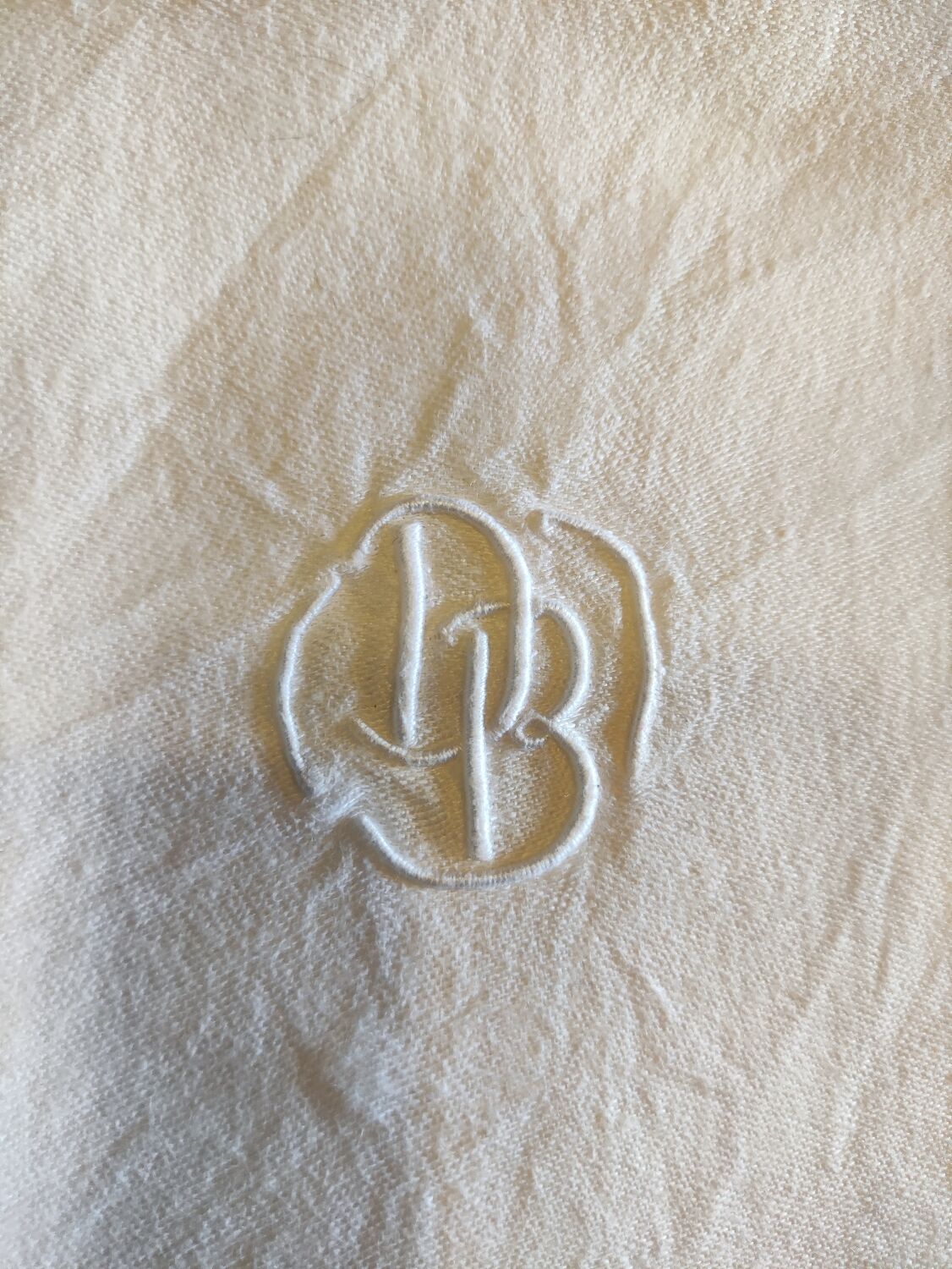 12 napkins Monogram DB