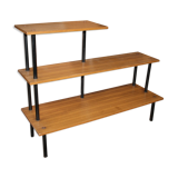 3 shelf levels