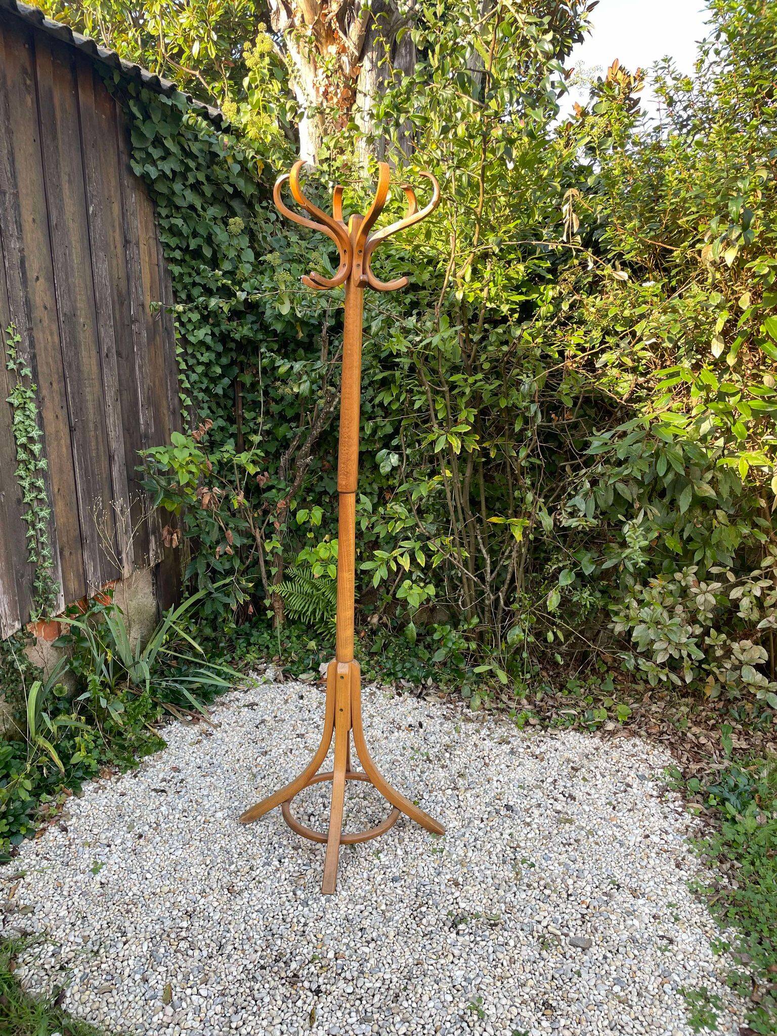 Baumann Parrot Coat Rack
