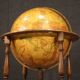 Grand globe en bois des années 70