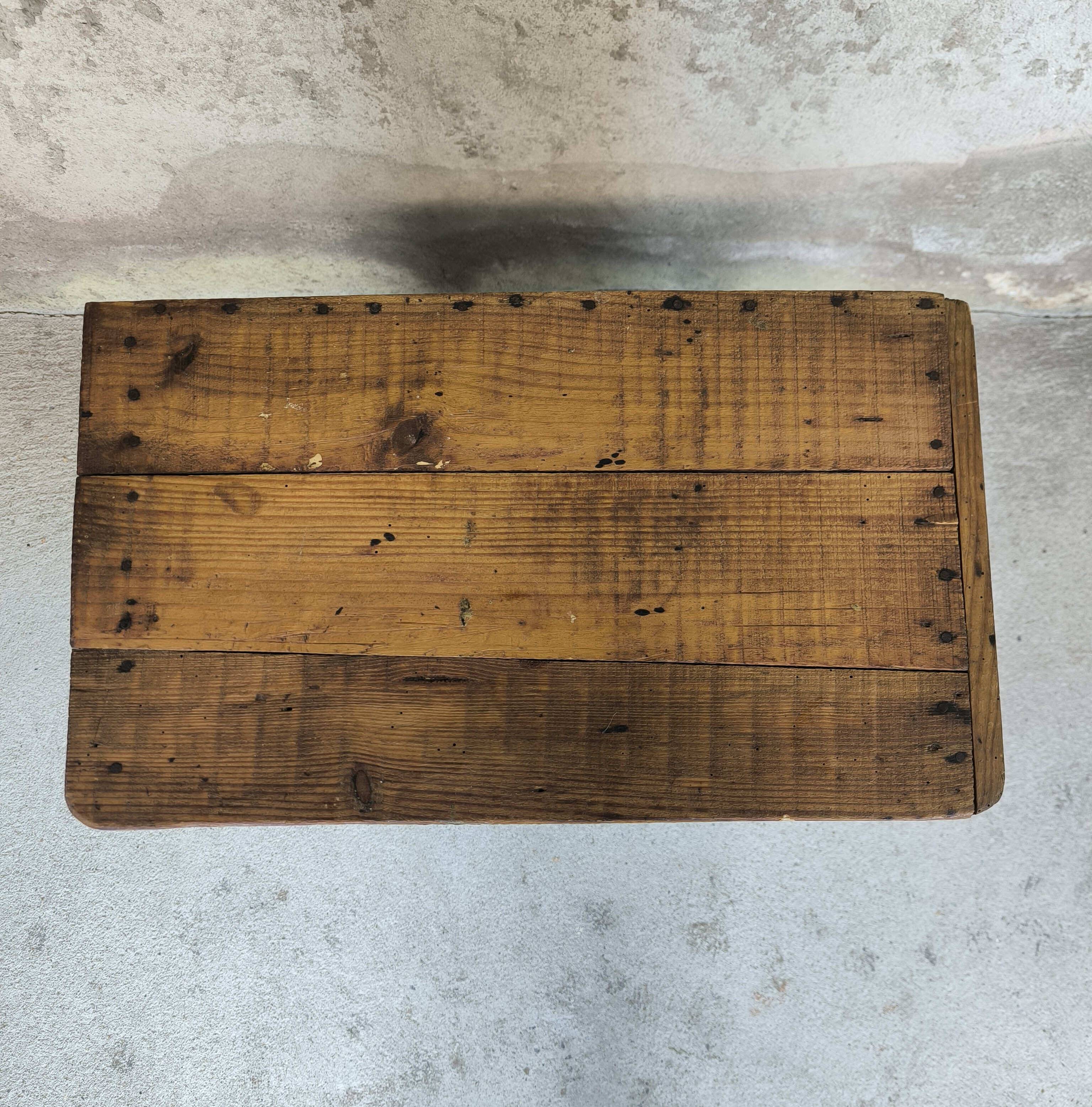 Meuble de rangement en bois