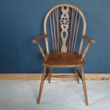 Wheelback windsor chair
