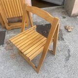 Series of 4 vintage wooden folding chairs