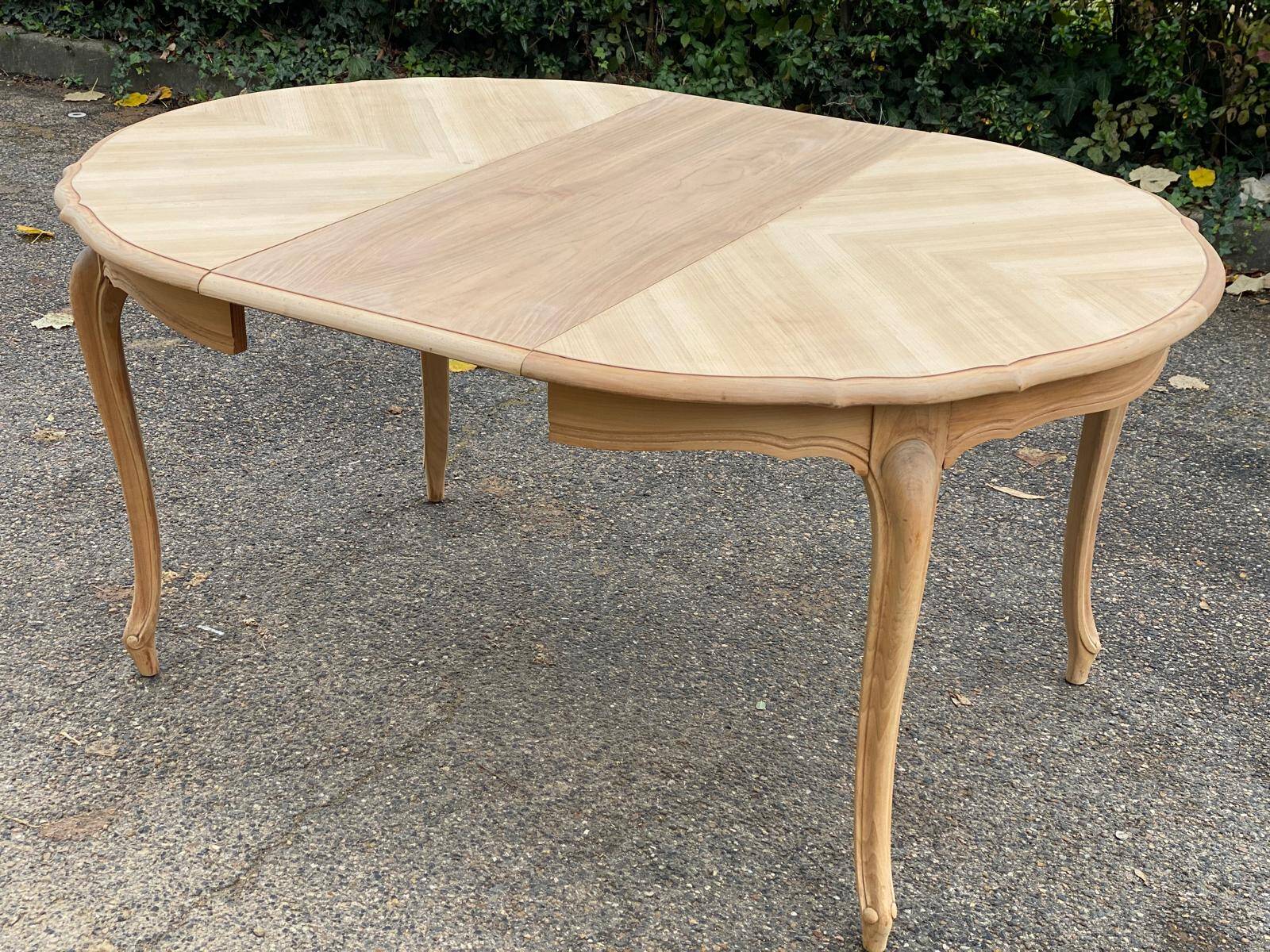 Louis XV style oval extendable round table renovated in raw wood