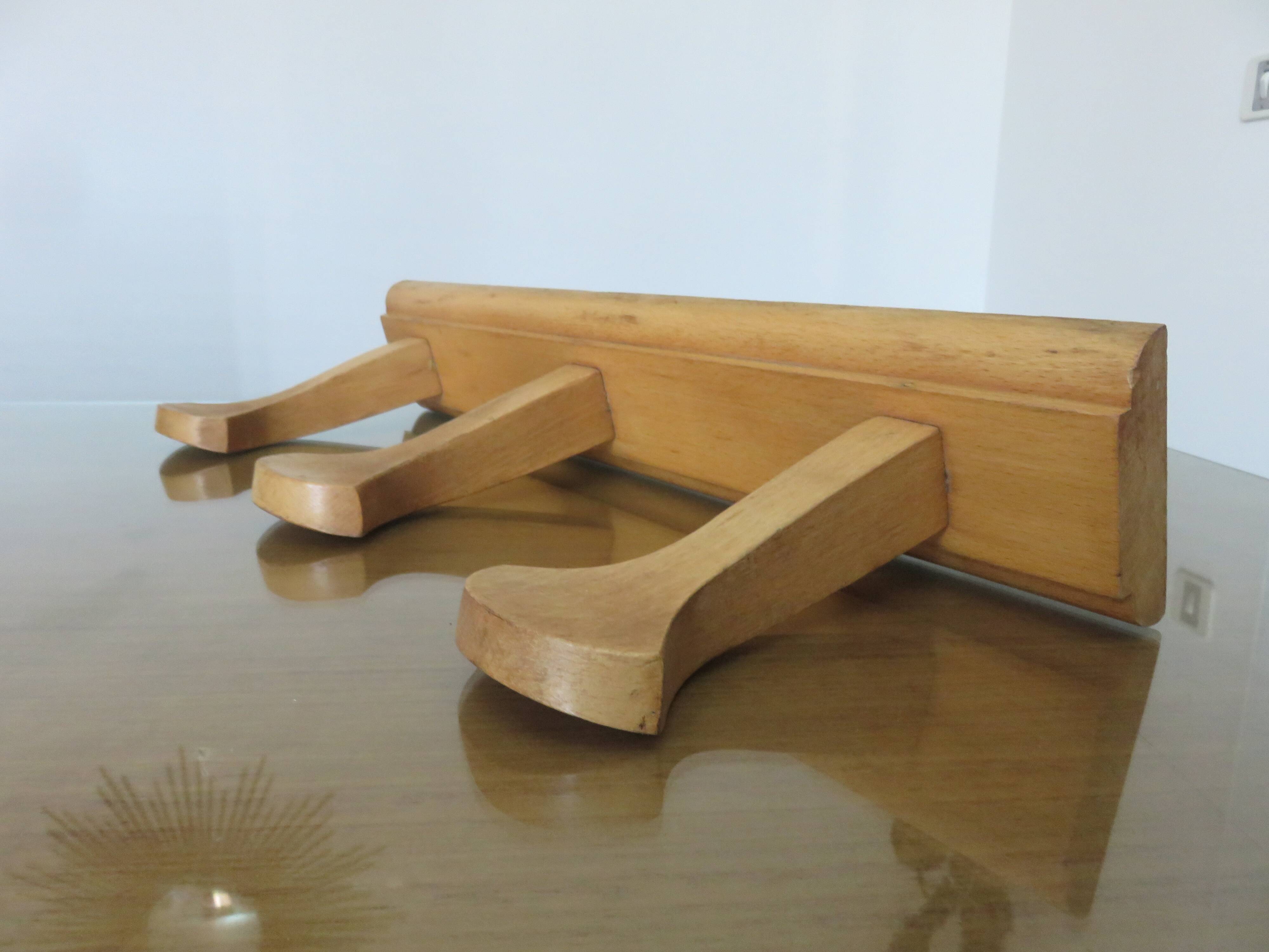 “stella” wall coat rack in solid beech from the 70s
