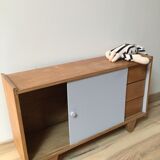 Armoire pour poupée