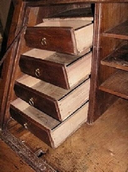 Secretary with a slope of Louis XVI period, authentic