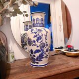 Chinese vase early twentieth century