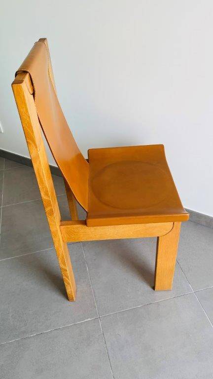 Chaises en orme massif et cuir , Luigi Gorgoni , roche bobois