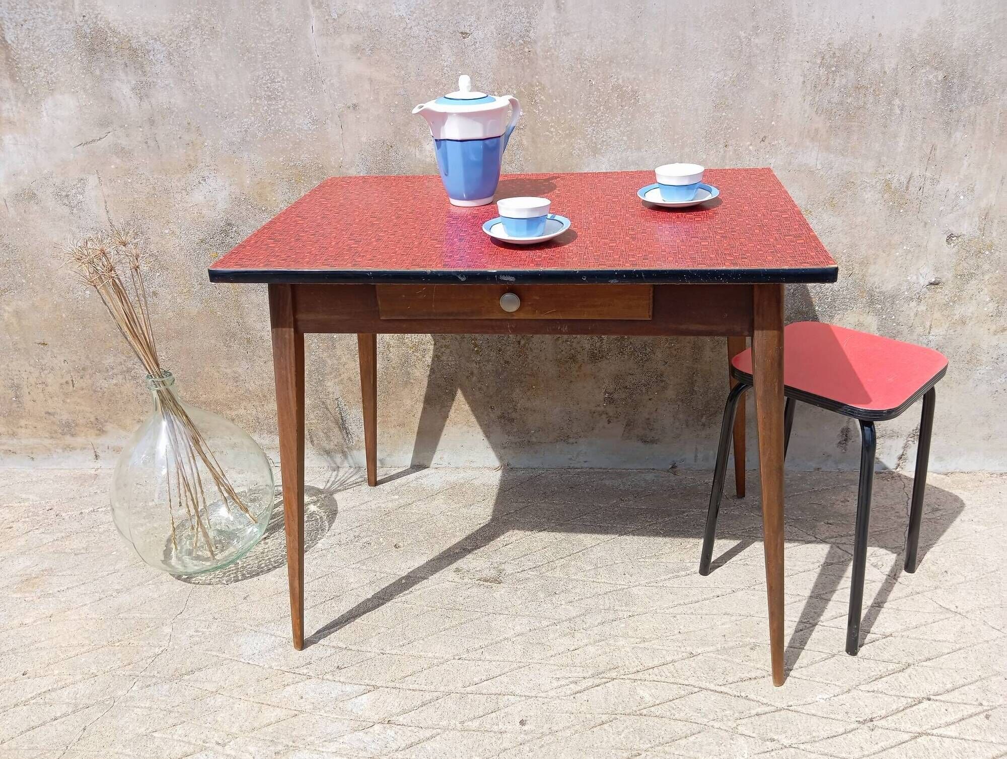 Formica table