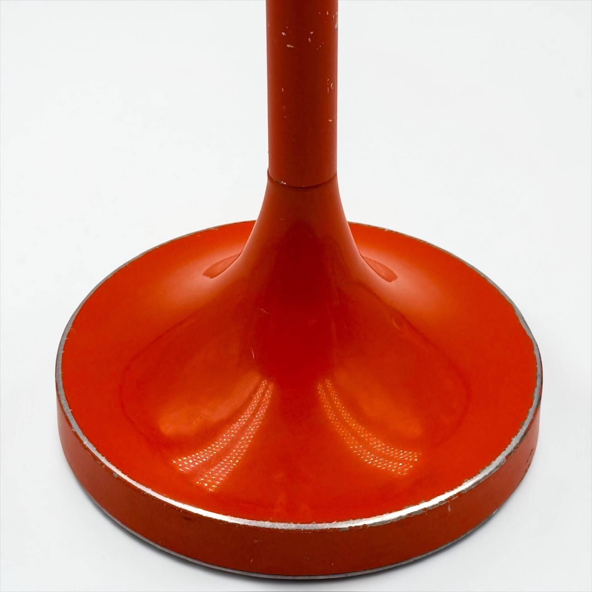 Cendrier sur pied Space Age italien orange métal années 70