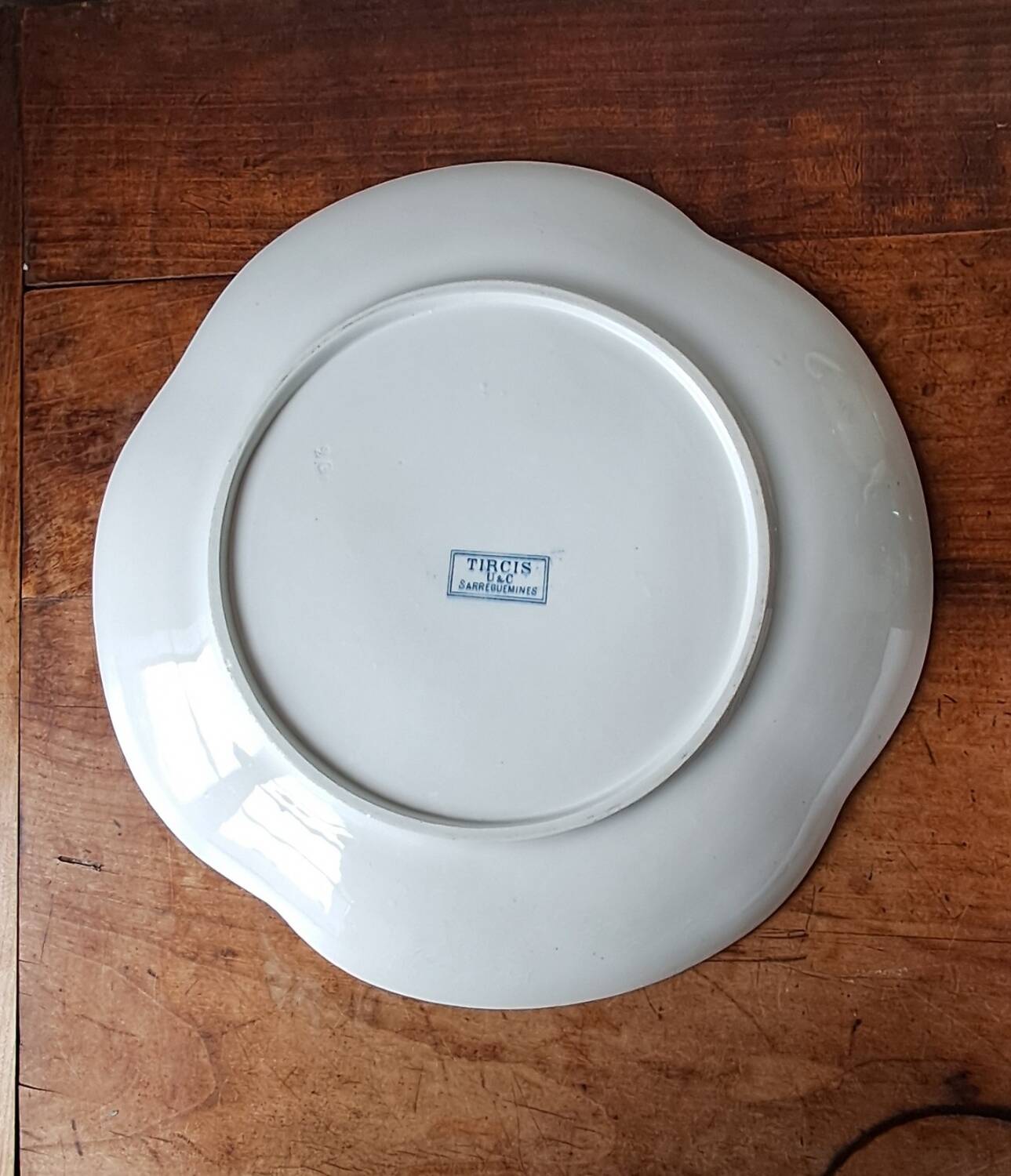 Plat rond Tircis de U&C Sarreguemines.  Début 20ème