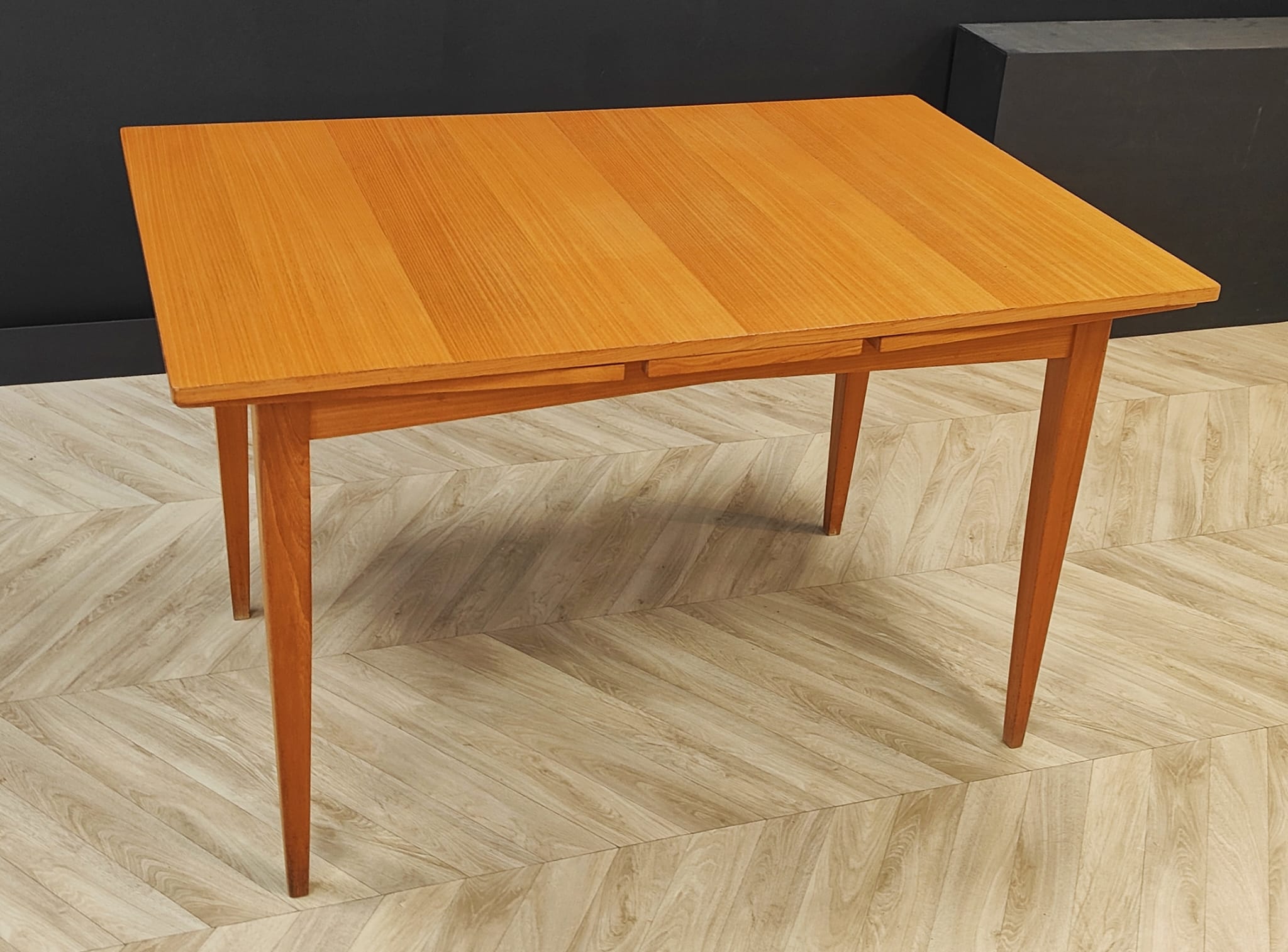 Mid Century vintage extendable dining table