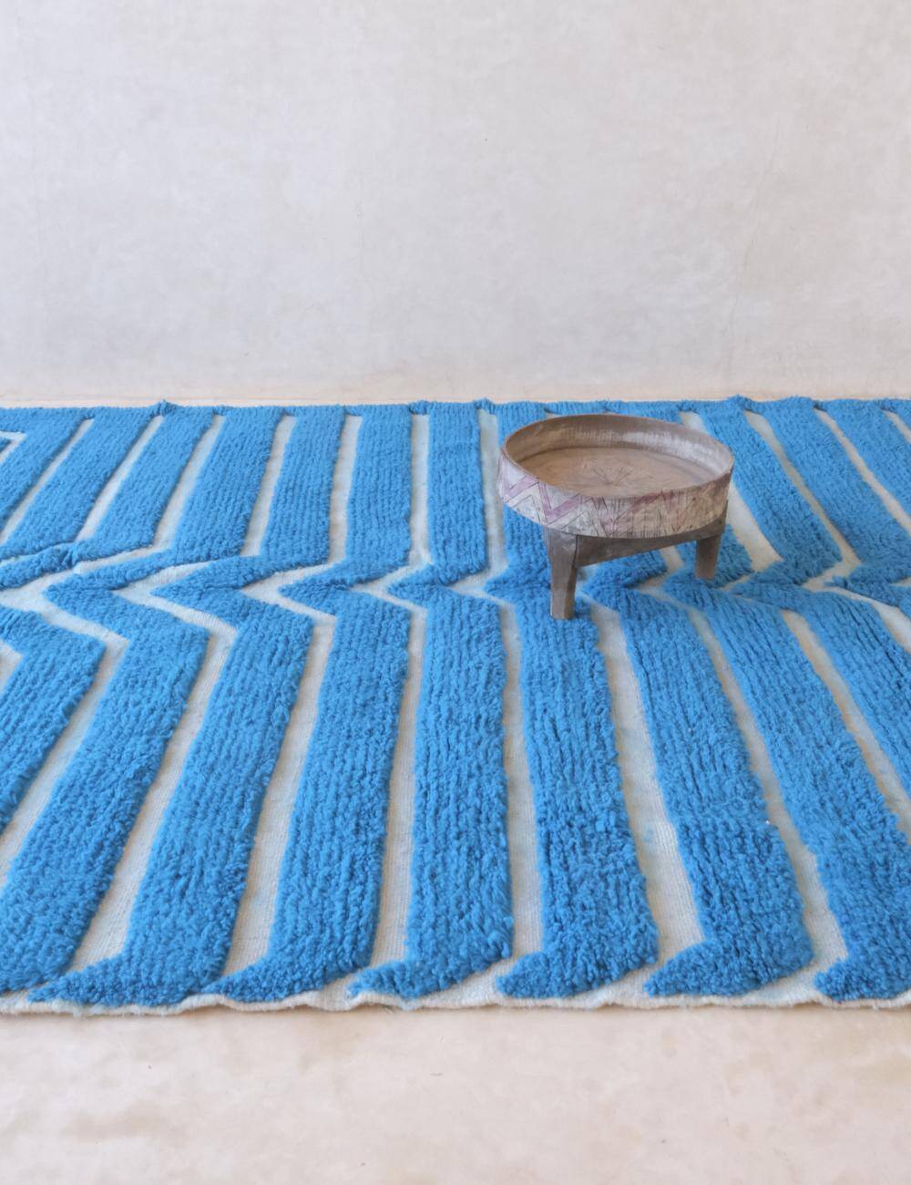 Contemporary Blue Rug - 271 x 218 cm