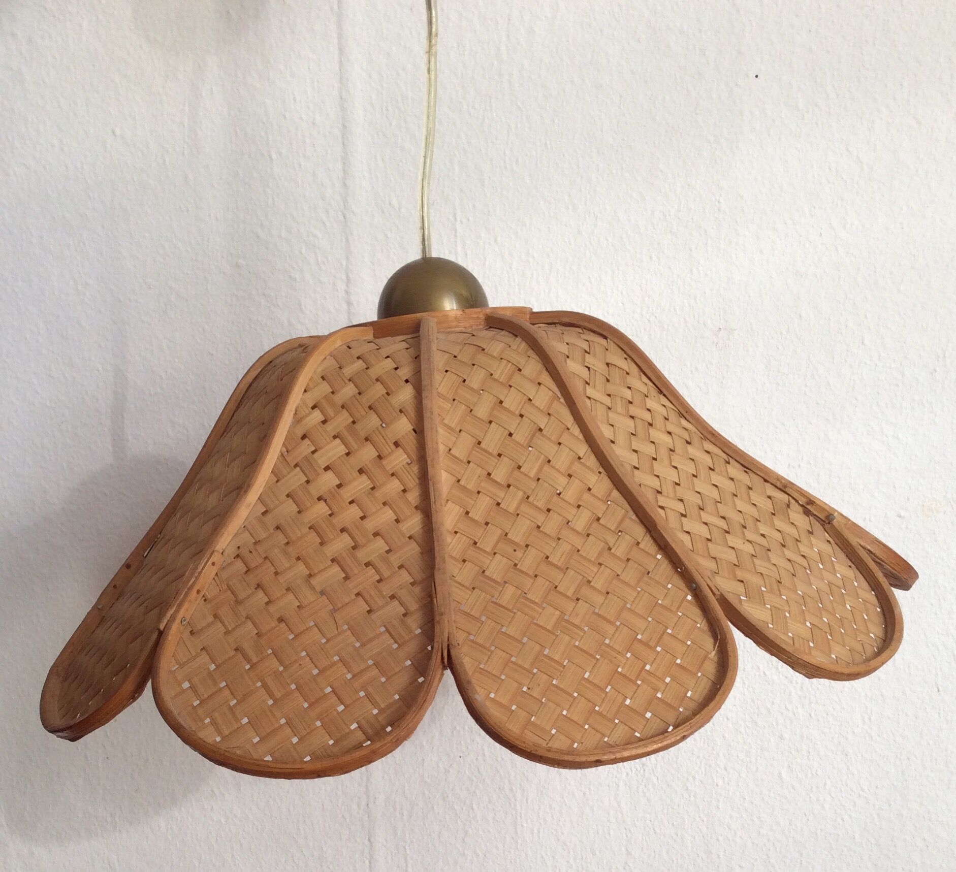 Rattan flower hanging 60s