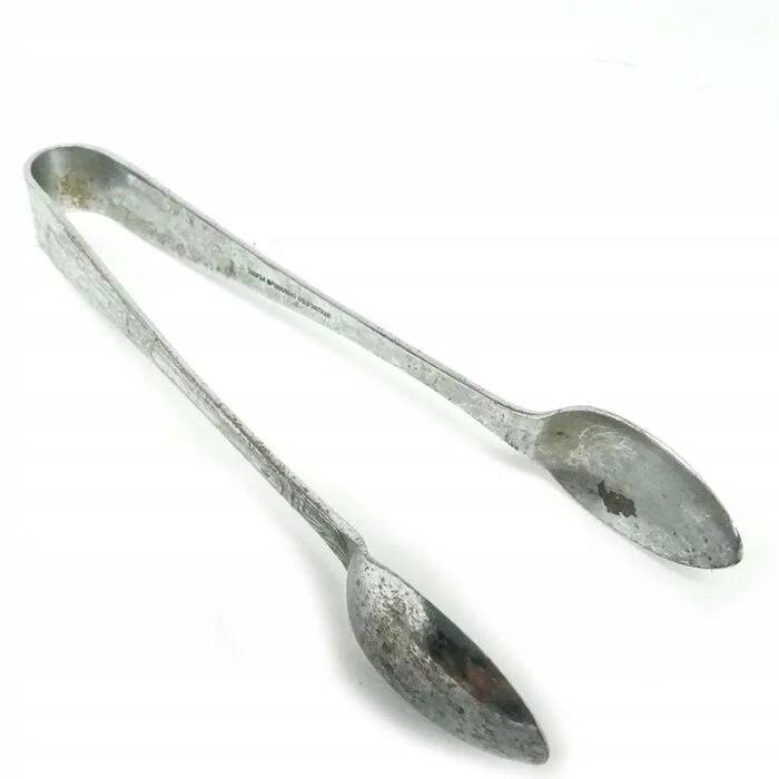 K9H Decorative Old Engraved Tongs