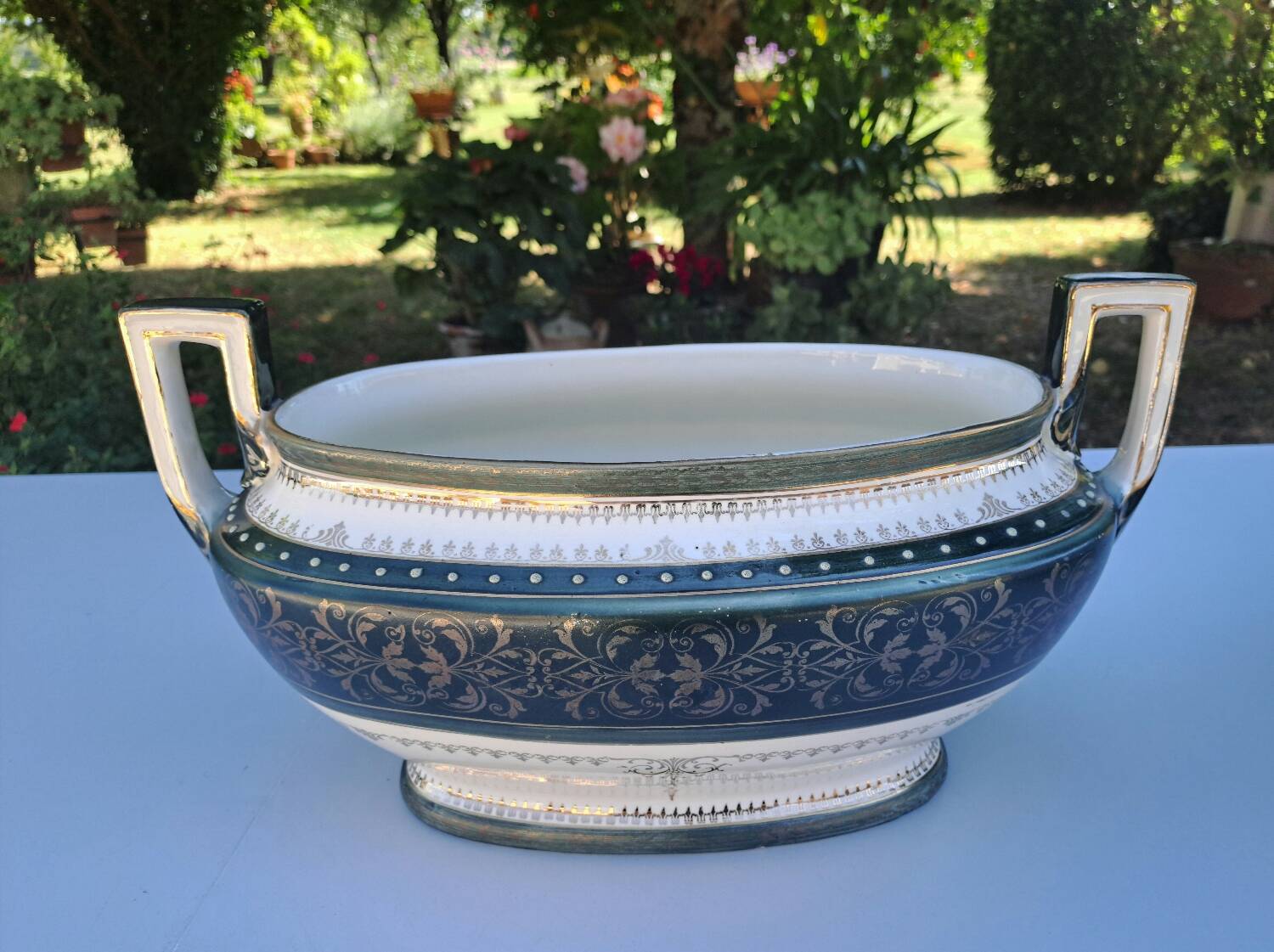 Keramis earthenware planter