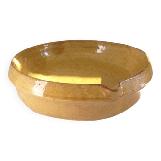 Glazed ceramic dish