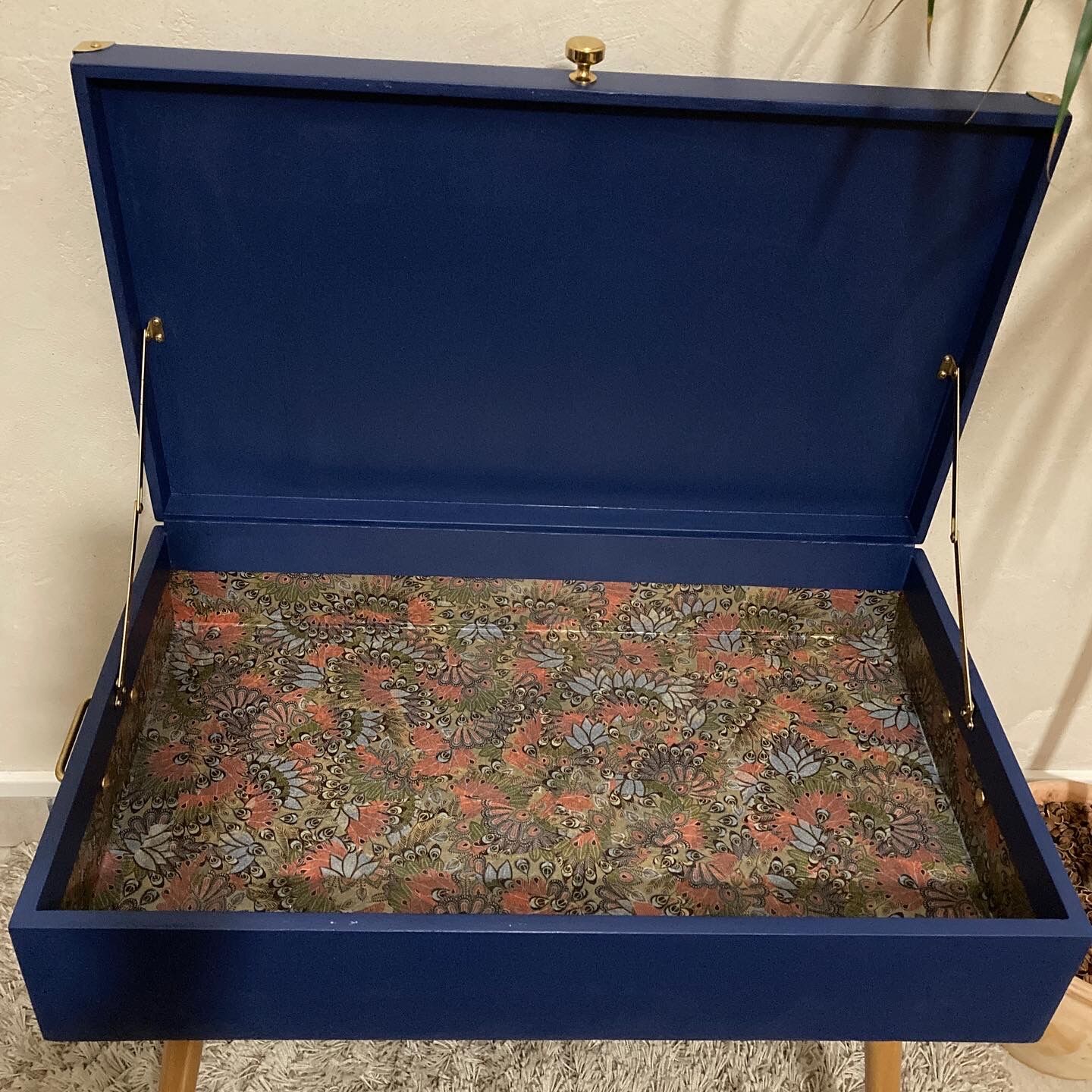 Art deco coffee or side table