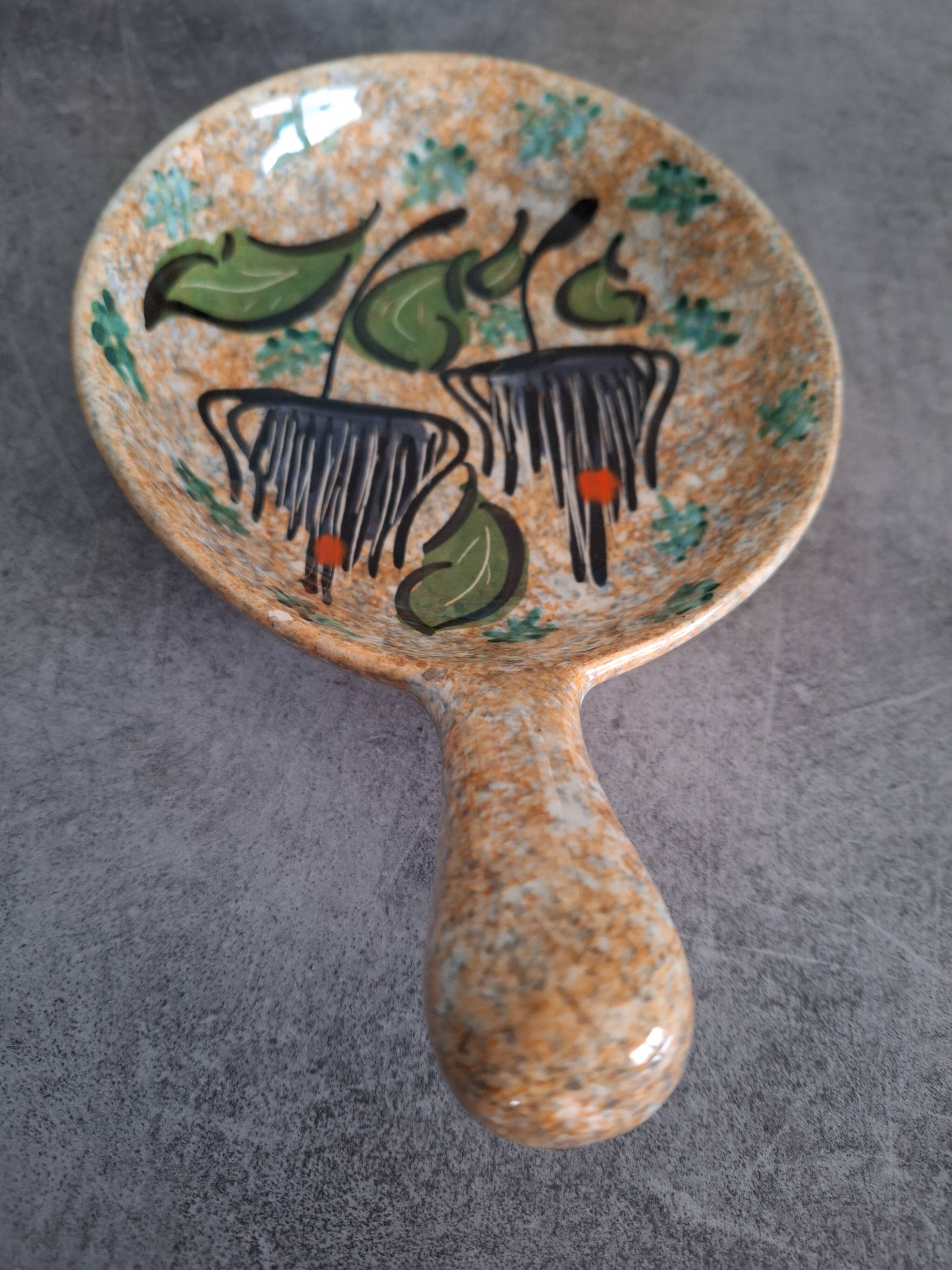 Small Vallauris Poelon, 70s decor