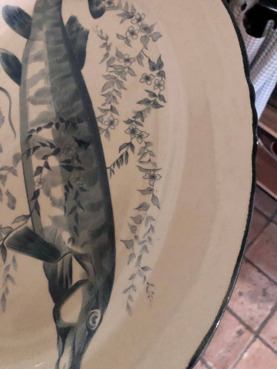 Fish service at Moulin Des Loups